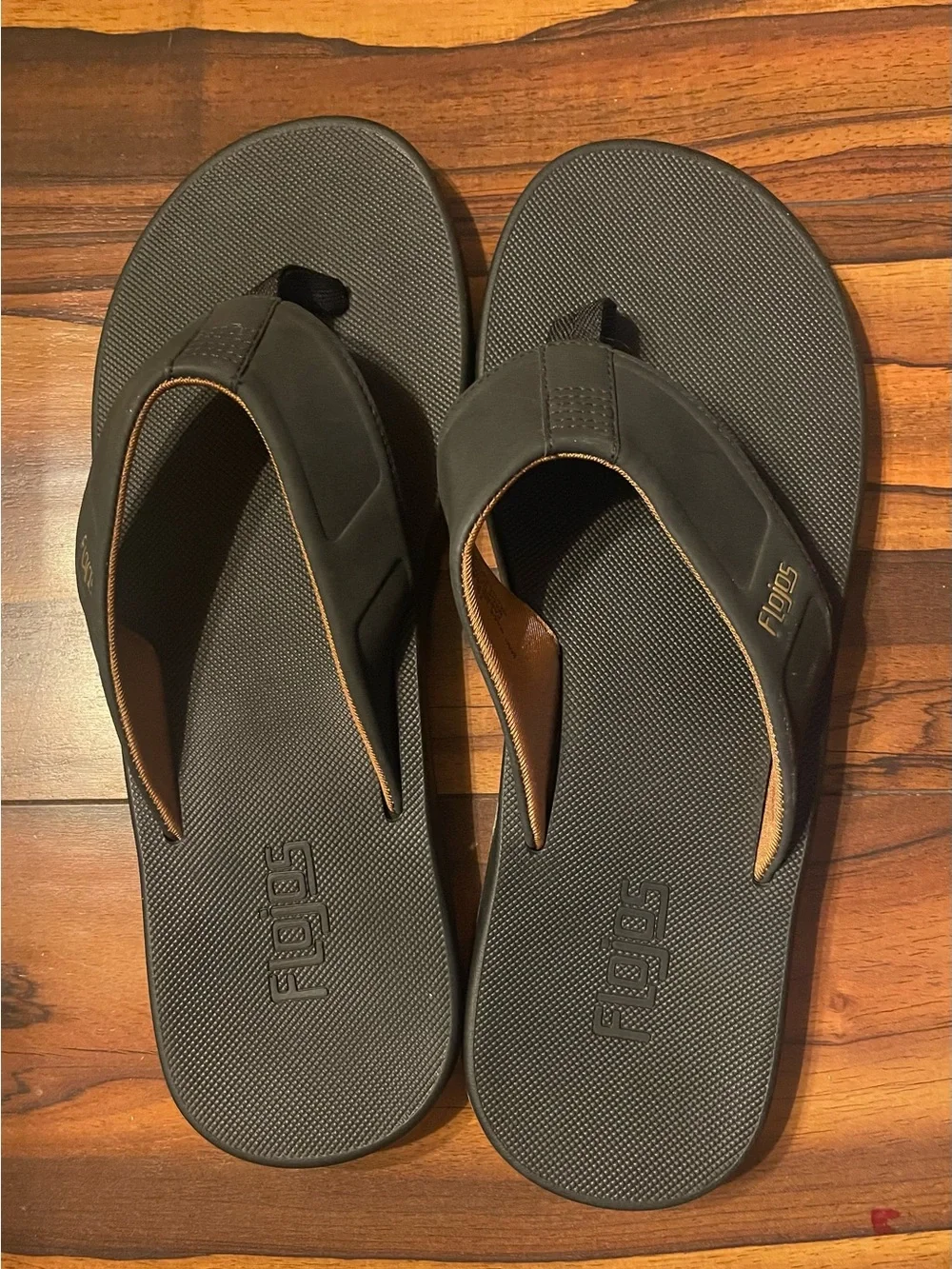 NEW Flojos Men's Memory Foam Flip-Flop Sandals - Black/Tan- Size 13
